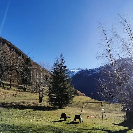 Le Chalet Du Tissot シャレー *